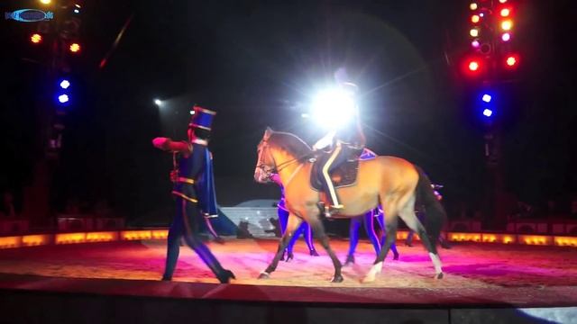 Circus Krone "Evolution" Premiere auf der Theresienwiese, München am 02.04.2015 смотреть онлайн