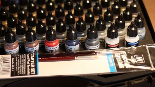 #29042 Acrylicos Vallejo Basic Colors Model Air Paint Set, With Case And Brushes, 72 Colors смотреть онлайн