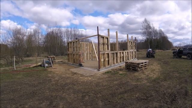 Pallet Barn Build. Part 1.