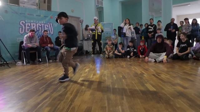БАТЛ SERGIEV CUP 2022 - BREAK DANCE 18 смотреть онлайн