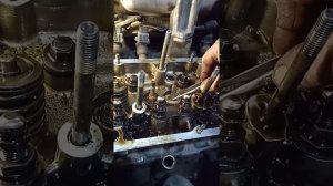 нива ест масло и дымит