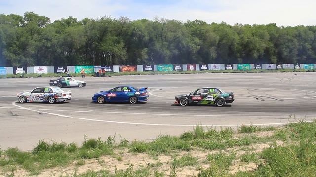 Drift competition. Nissan Skyline, BMW. May 2016. Kazakhstan смотреть онлайн