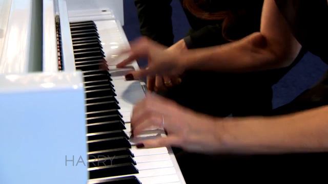 Lisa Edelstein's Original Song Debut смотреть онлайн