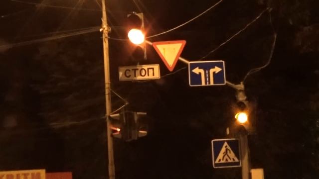 Г. Винница, Синхронность работы светофора по Хмельницкому шоссе смотреть онлайн