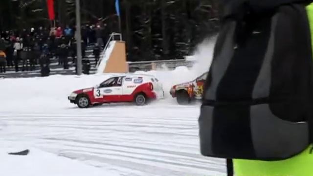 Зимние трековые автогонки "Горячий лед". Чемпионат Беларуси 2011. 2 этап. (30.01.2011, стадион Заря смотреть онлайн