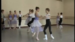 МГАХ. «Па д'эспань»  (муз. К.Эйхфуса , хор. А.А.Цармана). Историко-бытовой танец (3 класс 2010 г.)