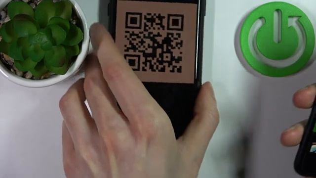 How to Scan QR Codes on iPhone SE (2022) - Manage QR Code Scanning смотреть онлайн