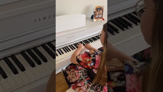 С.Павлюченко, фугетта ля мінор. Виконує Вязовченко Діана смотреть онлайн