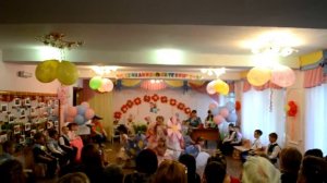 Танец с обручами цветами в детском саду на выпускной