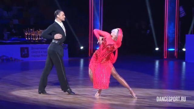 Anton Aldaev - Natalia Polukhina RUS | Rumba | WDSF World Open Latin - Moscow 2018 смотреть онлайн