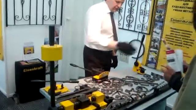 Демонстрация слесарного оборудования. смотреть онлайн