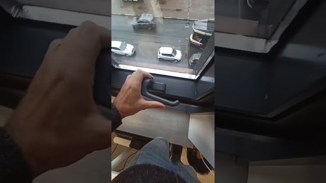 У структурной створки нет прижимов... Низ продувается #секретыоконщика смотреть онлайн