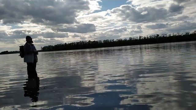 Рыбалка на реке Енисей. #сибирь #река #Енисей #вечер #набережная #закат смотреть онлайн