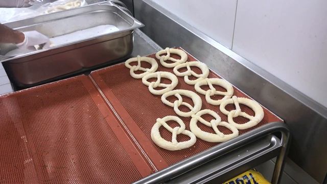 Munich & Zugspitze (Germany) | Things to Do & Places to Go - Typicalben смотреть онлайн