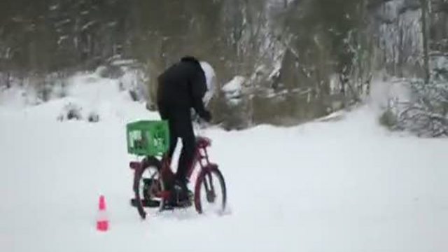 По льду прокатился смотреть онлайн