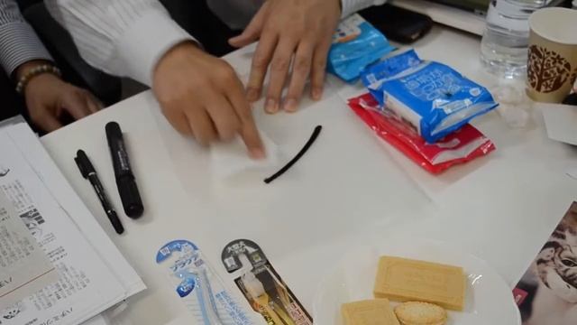 Япония, июнь 2015 г Демонстрация очищающих салфеток для зубов собак и кошек смотреть онлайн