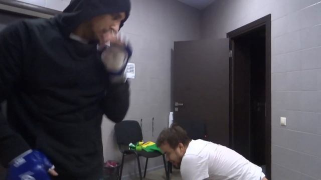 Бразильские бойцы ММА на турнире Борцовского клуба // Естественный отбор - финал смотреть онлайн