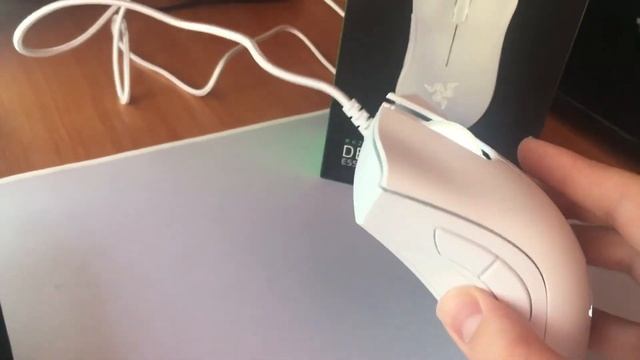 БЕЛОСНЕЖНОЕ ЧУДО Ll Обзор мышки Razer Deathadder Essential White