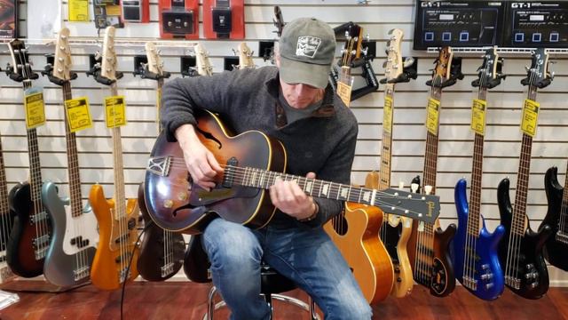 Gibson ES-125 UPTEMPO Demo смотреть онлайн