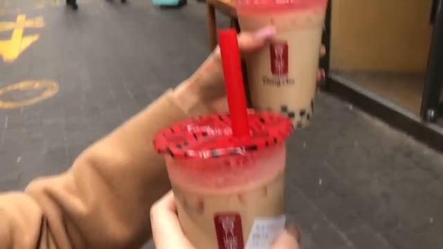 SEOUL || Как найти друзей в Корее || Лучшие бары Сеула смотреть онлайн