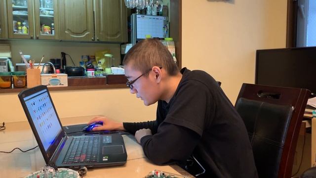 АНТОН объясняет основы ROBBO смотреть онлайн