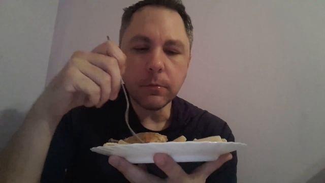 МУКБАНГ. КУШАЮ ЖАРЕНУЮ КУРОЧКУ С МАКАРОНАМИ И КЕТЧУПОМ смотреть онлайн