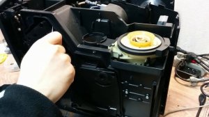 ЗАКЛИНИЛО ЗАВАРОЧНЫЙ БЛОК В КОФЕМАШИНЕ NIVONA 605.