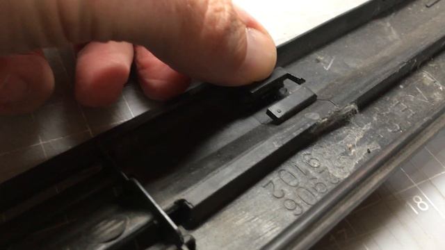Toyota Pickup/4Runner B-Pillar Trim Removal & Install