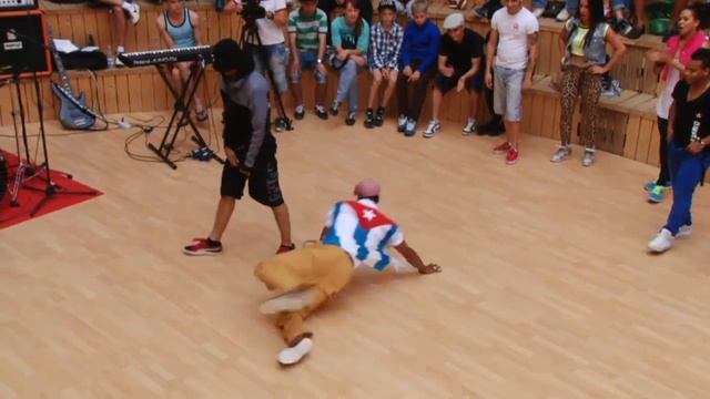 Брейк TOP9 против Сальсы Michael Fonts's company смотреть онлайн