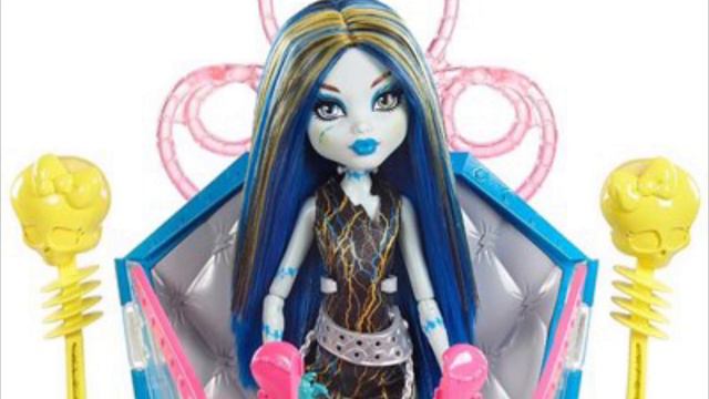 Rating EVERY Frankie Stein DOLL Ever Made!! 2010-2022 💙⚡️🧵 смотреть онлайн