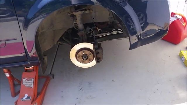 Замена передних тормозных дисков на high performance на 2007 Nissan Quest SE Replacing front brake смотреть онлайн