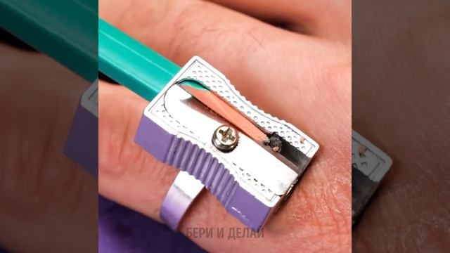 ПОТРЯСАЮЩИЕ ШКОЛЬНЫЕ ЛАЙФХАКИ И ПОДЕЛКИ, КОТОРЫЕ ДОЛЖЕН ЗНАТЬ КАЖДЫЙ смотреть онлайн