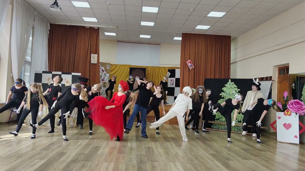 Безумное Чаепитие (Финальный номер) смотреть онлайн