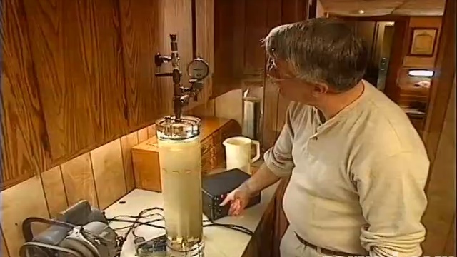 Она ездит на воде смотреть онлайн