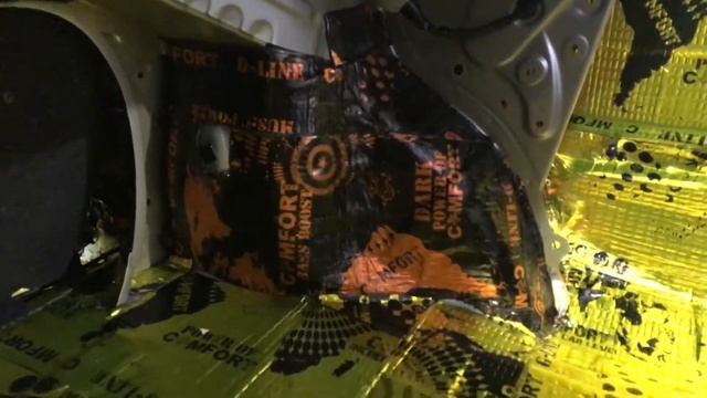 Полная шумка Тойота Камри - это и виброизоляция, и шумоизоляция и даже теплоизоляция