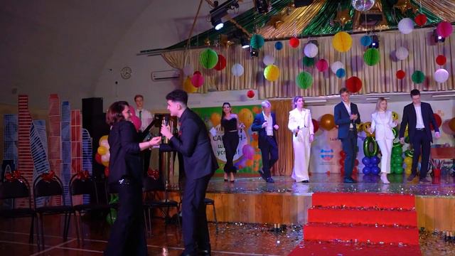 Последний Звонок. Красивое видео для выпускника / Видеосъемка Последнего Звонка Москва смотреть онлайн