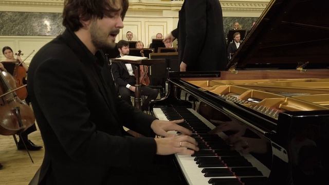 РАХМАНИНОВ. Концерт для фортепиано с оркестром № 2 до минор. Солист – Александр КАШПУРИН смотреть онлайн