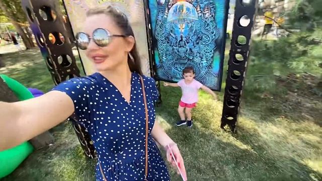 День Индии в Москвы. ТЦ ОСТРОВ МЕЧТЫ. АМИ СВАМИ смотреть онлайн