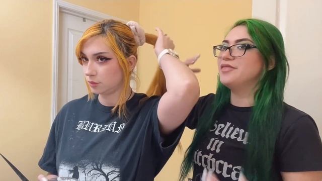 Dying My Hair Pink!! смотреть онлайн