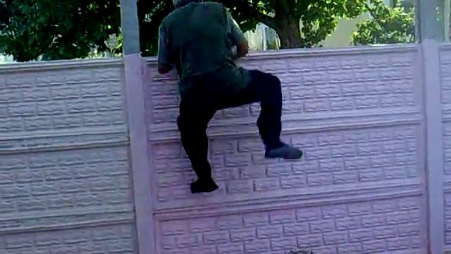 УХОДИТ ПОРАНЬШЕ С РАБОТЫ. смотреть онлайн