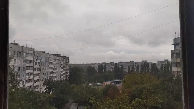 ЗАПОРОЖЬЕ 14.09.22 БРОСИЛИ ВО ДВОР А ОН НЕ ЗНАЕТ ПОЧЕМУ смотреть онлайн