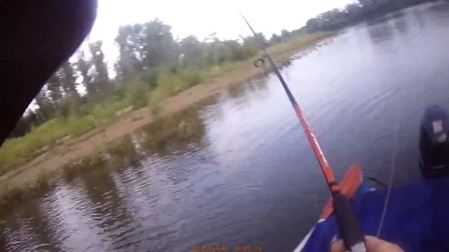 ловля окуней на воблер смотреть онлайн