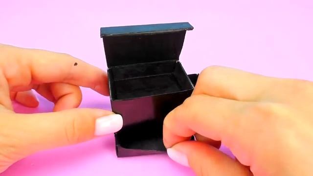 Делаем для Барби мини еду, макияж, заколки для волос, краски, обувь, школьные принадлежности.