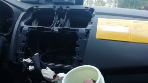 Замена лампочек подсветки блока отопителя Рено Логан 2 (2018г.в), Reno Logan 2