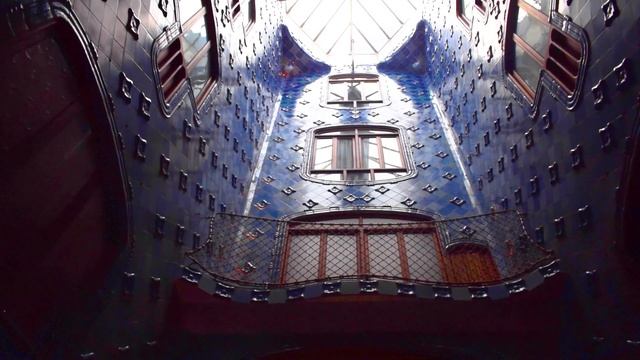 CASA BATLLÓ ? - Antoni Gaudí ?? Qué Hacer En BARCELONA