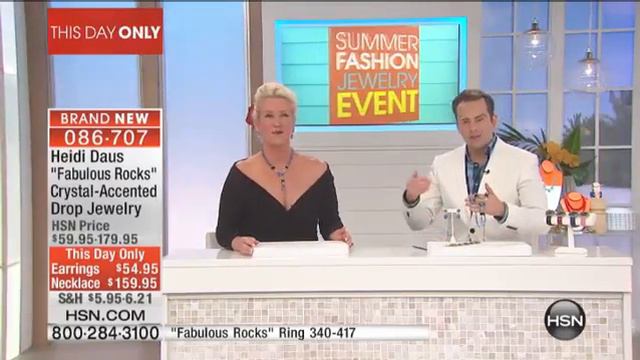 Heidi Daus "Fabulous Rocks" Beaded Crystal YDrop Necklace смотреть онлайн