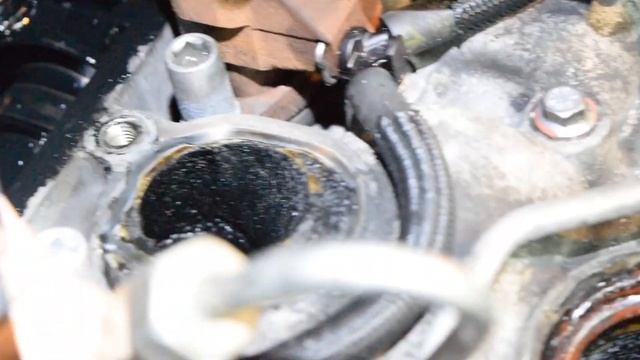 Замена трубок обратки Форд Мондео 4 2.0 TDci. Масло Cuper смотреть онлайн