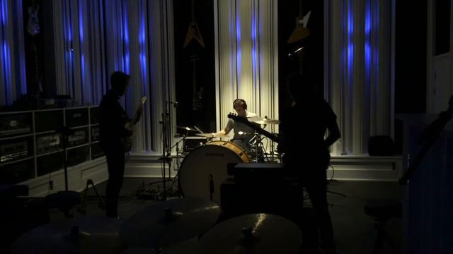 Grant The Sun - Tempête d'astéroïdes смотреть онлайн