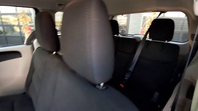 2020 Dodge Grand Caravan SE смотреть онлайн