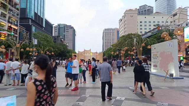 Video 4K 30 FPS on Xiaomi Redmi Note 12 Pro (Day) смотреть онлайн